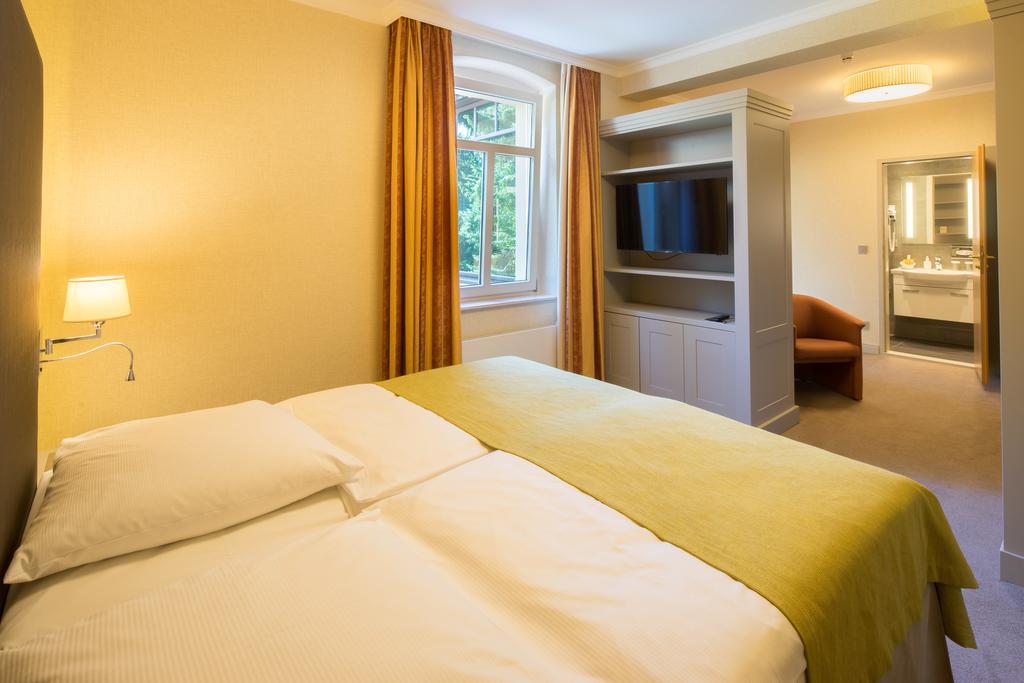 Parkhotel Gueldene Berge Weißenfels 외부 사진